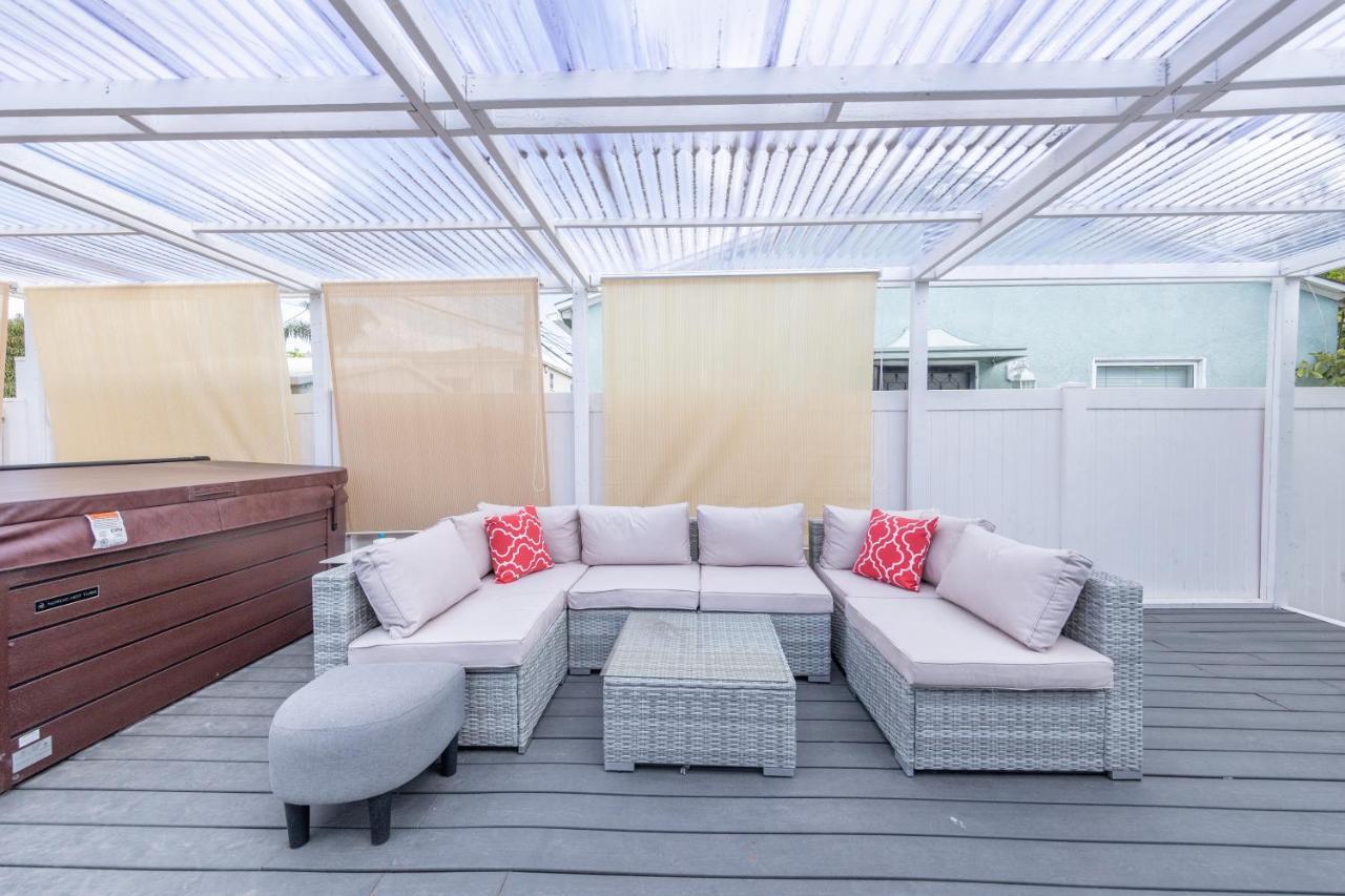 Luxury Villa With Hot Tub! Walk To Beach & Bars Long Beach Exterior foto